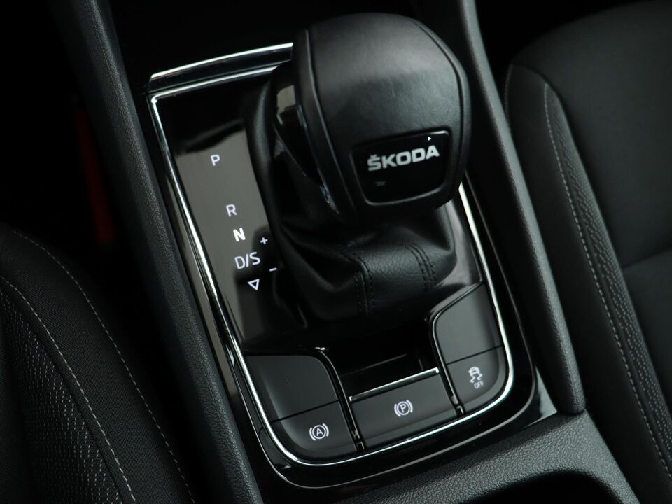 Škoda Karoq 1.5 TSI ACT 150 PK DSG Business Edition