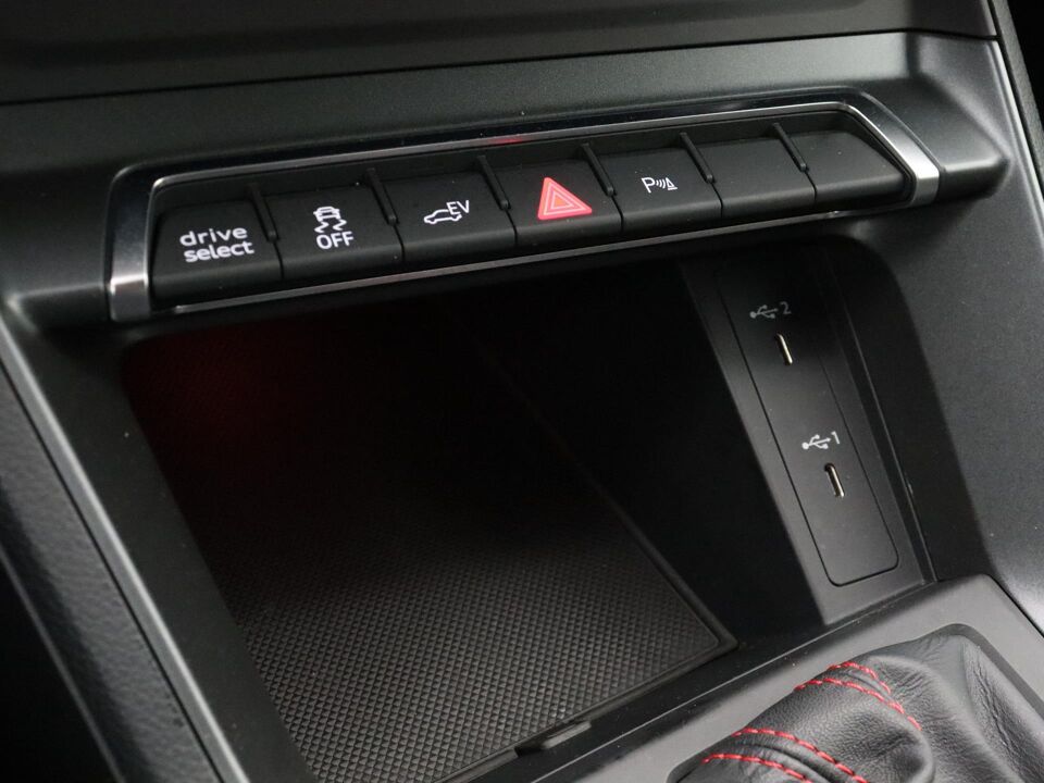 Audi Q3 45 TFSI e S edition