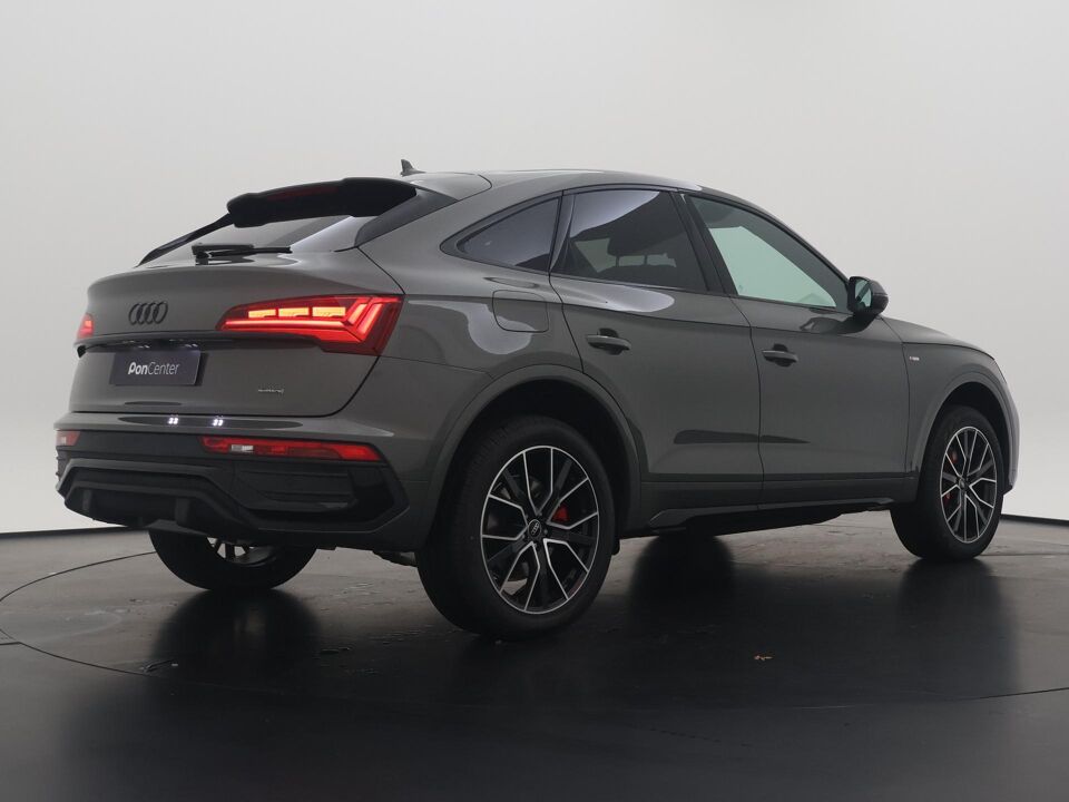 Audi Q5 Sportback S edition Competition 50 TFSI e 220 kW / 299 pk