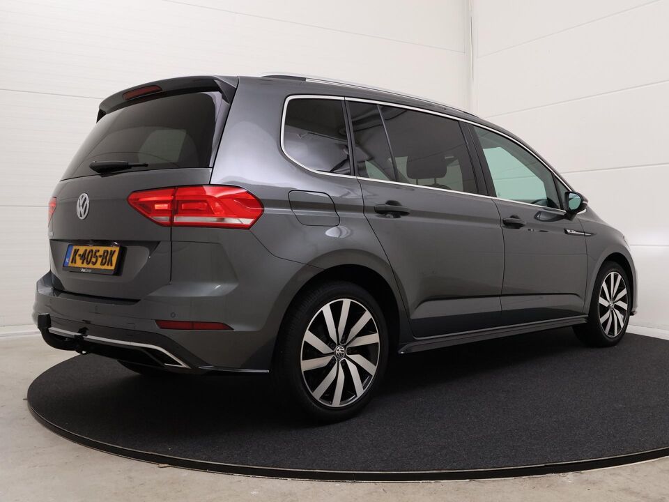 Volkswagen Touran 1.5 TSI 150 PK DSG Highline Business R 7p