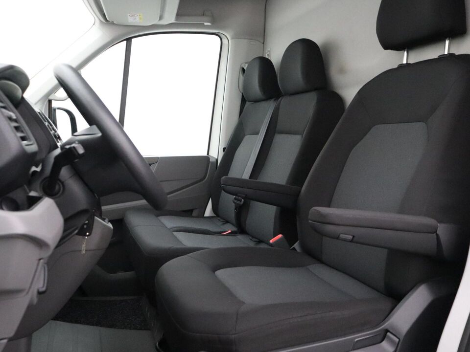 VW-Bedrijfswagens Crafter 35 2.0 TDI 140 PK Aut. L3H2 Comfortline