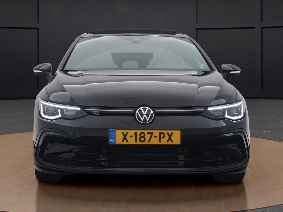 Volkswagen Golf 1.5 eTSI R-Line Business