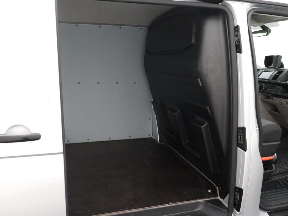 VW-Bedrijfswagens Transporter 2.0 TDI 150 PK DSG L1H1 Comfortline