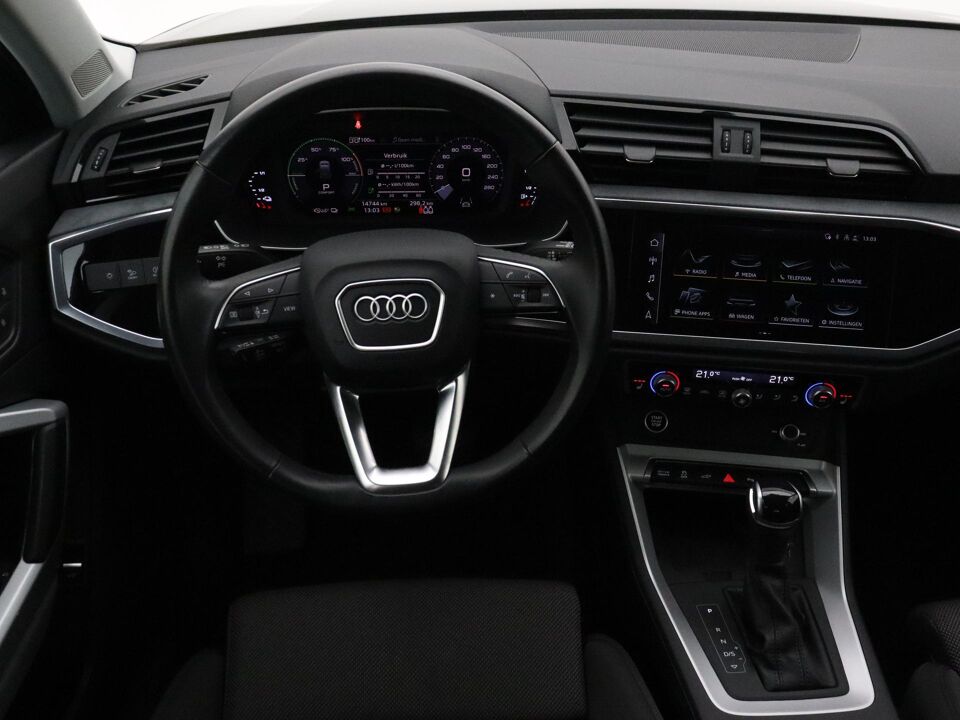 Audi Q3 45 TFSI e S edition