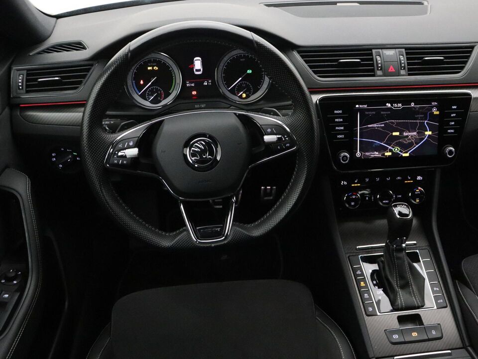 Škoda Superb Combi 1.4 TSI iV Sportline Business