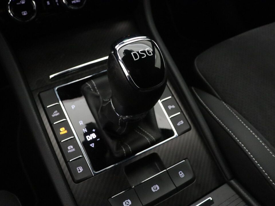Škoda Superb Combi 1.4 TSI iV Sportline Business