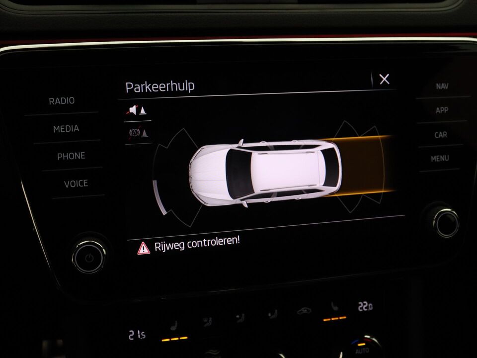 Škoda Superb Combi 1.4 TSI iV Sportline Business