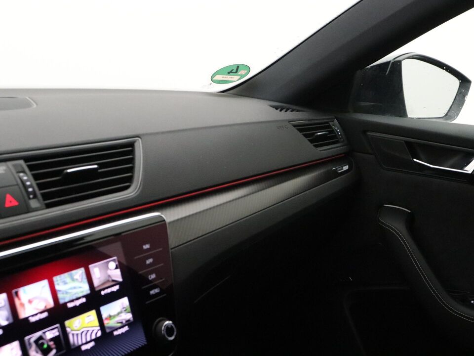 Škoda Superb Combi 1.4 TSI iV Sportline Business