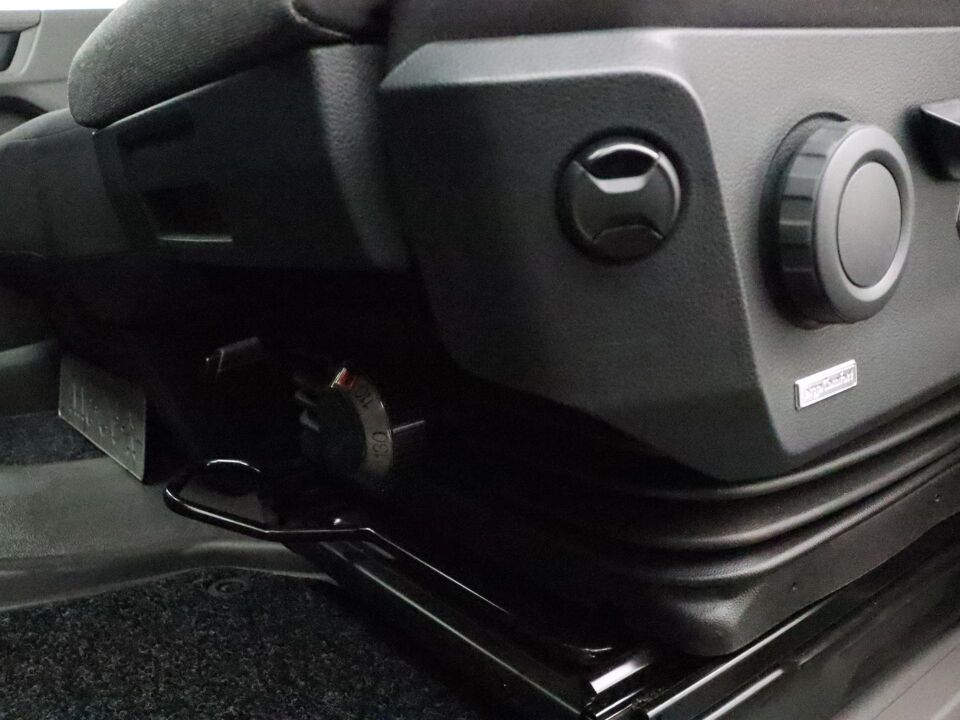 VW-Bedrijfswagens Crafter 30 2.0 140 PK TDI L3H3 Highline