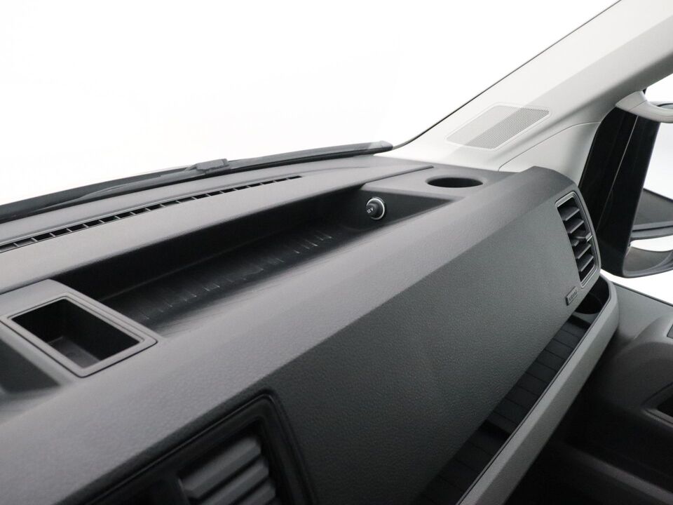 VW-Bedrijfswagens Crafter 30 2.0 140 PK TDI L3H3 Highline