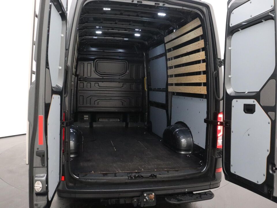 VW-Bedrijfswagens Crafter 30 2.0 140 PK TDI L3H3 Highline