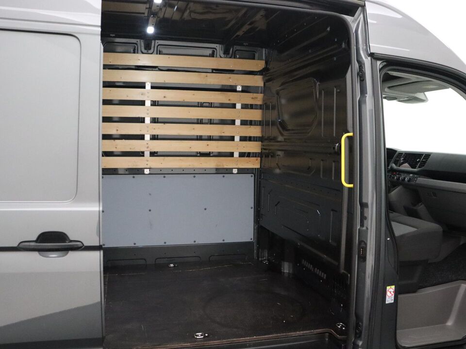 VW-Bedrijfswagens Crafter 30 2.0 140 PK TDI L3H3 Highline