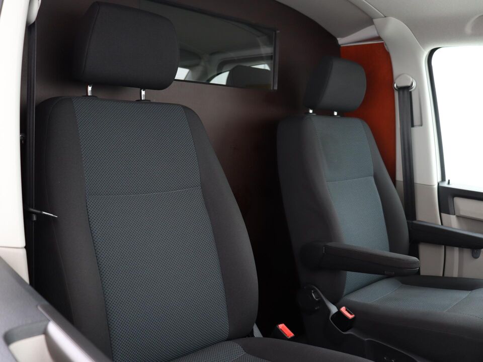 VW-Bedrijfswagens Transporter 2.0 TDI 102 PK L1H1 Comfortline