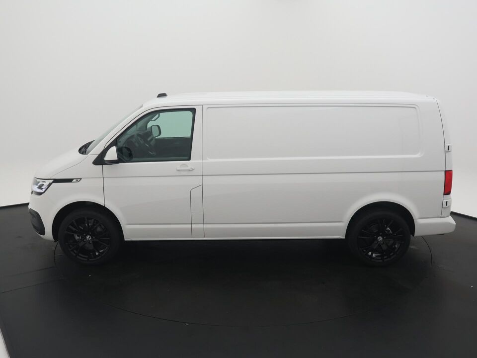 VW-Bedrijfswagens Transporter 2.0 TDI 150 PK DSG L2H1 30 Highline