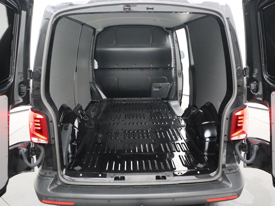 VW-Bedrijfswagens Transporter 2.0 TDI 150 PK DSG L2H1 30 Trendline