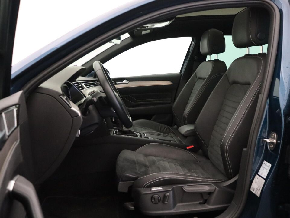 Volkswagen Passat Variant 1.5 TSI R-Line Business +