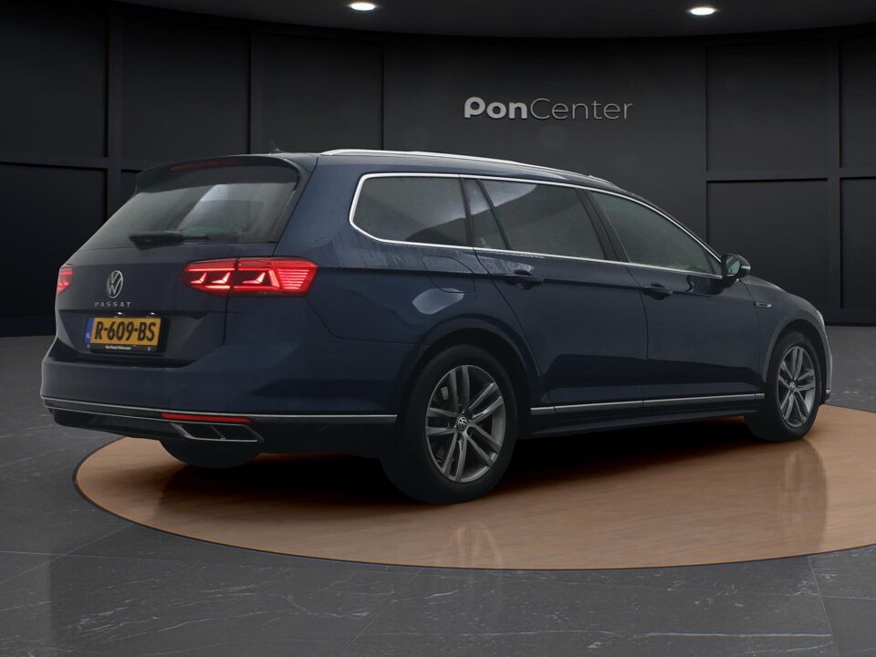Volkswagen Passat Variant 1.5 TSI R-Line Business +