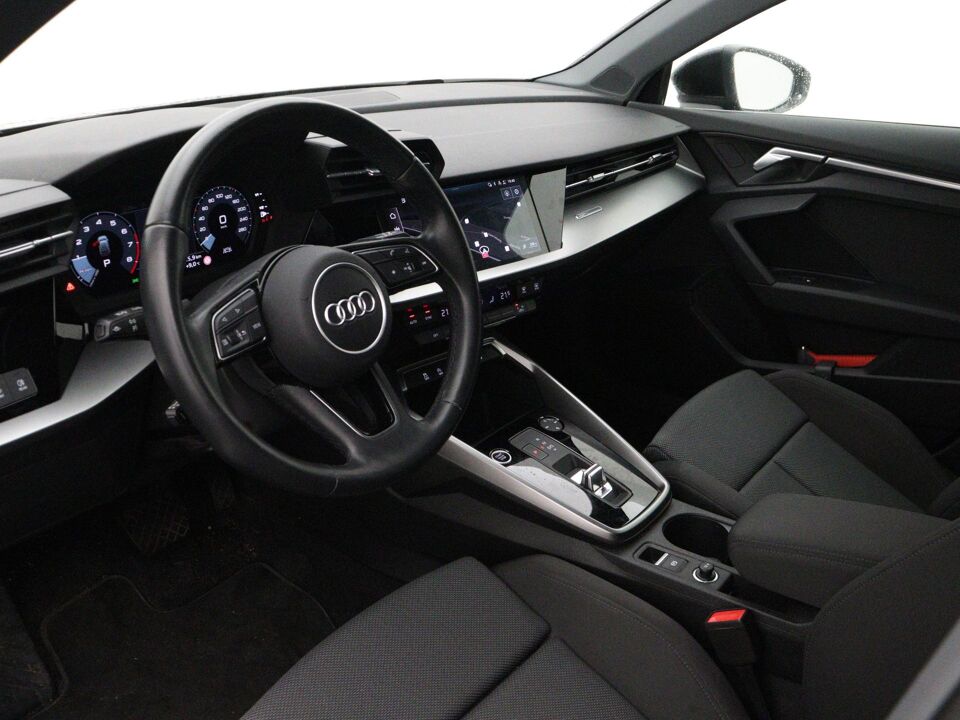 Audi A3 Sportback 30 TFSI Business edition