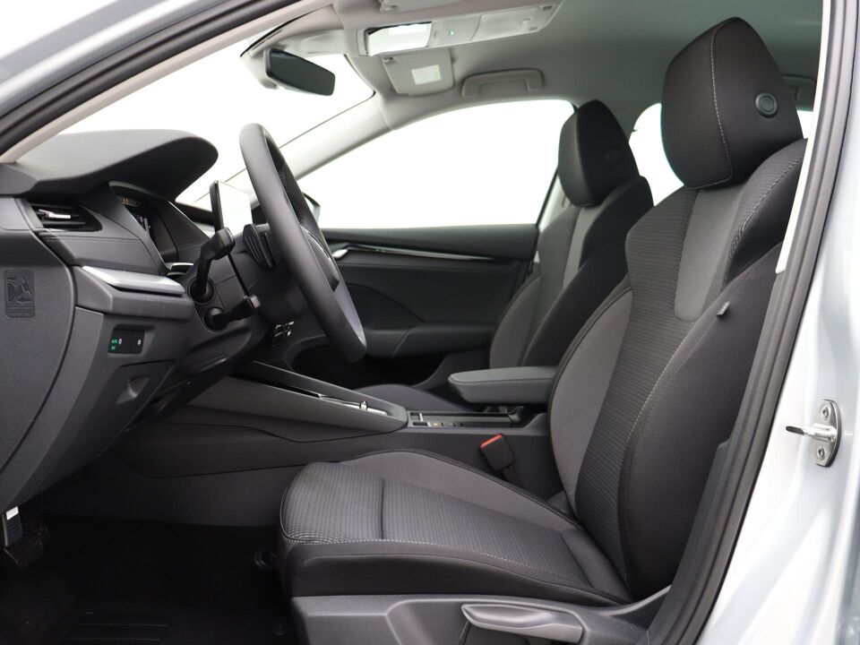 Škoda Octavia Combi Business Edition Plus 1.5 TSI m-HEV 85 kW / 115 PK