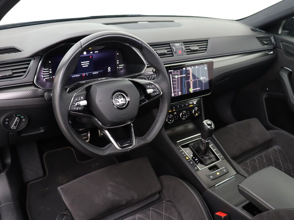 Škoda Superb Combi 1.4 TSI 218 PK iV Sportline Business