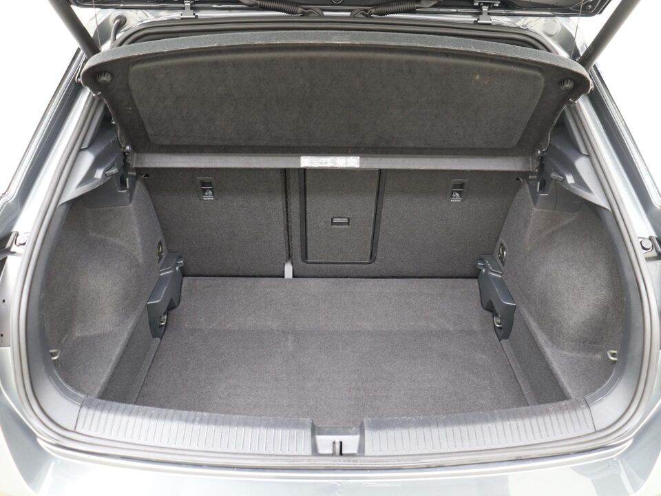 Volkswagen T-Roc 1.5 TSI Sport Business R