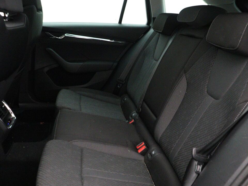 Škoda Octavia Combi 1.5 e-TSI Business Edition Plus