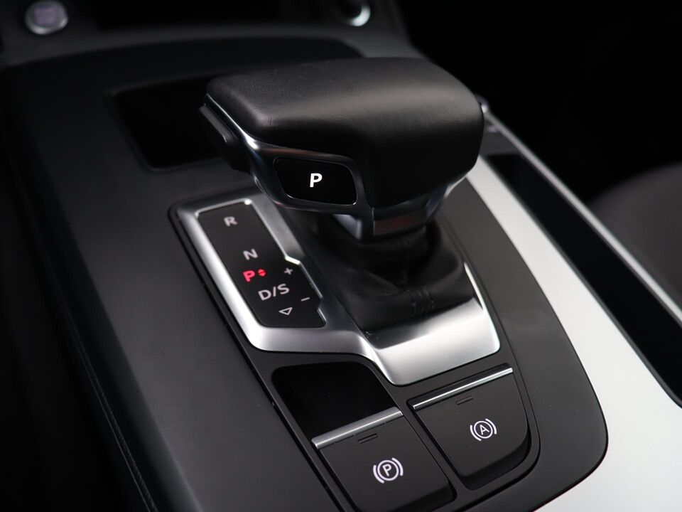 Audi Q5 50 TFSI e 299 PK Pro Line