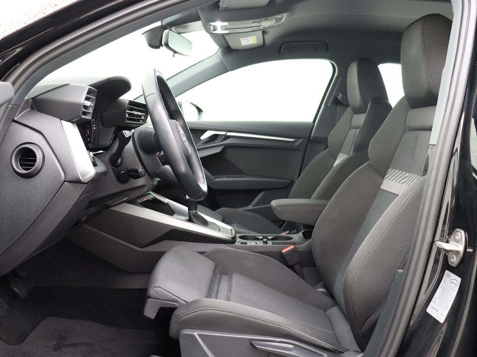 Audi A3 Sportback 30 TFSI Business edition