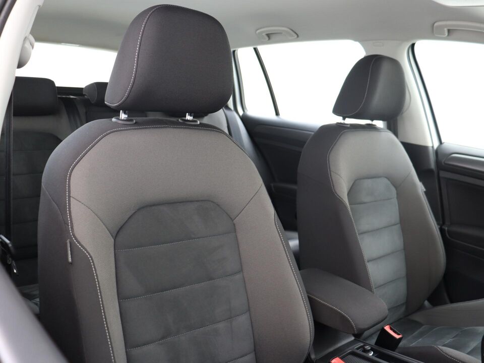 Volkswagen GOLF Variant 1.5 TSI Comfortline Business