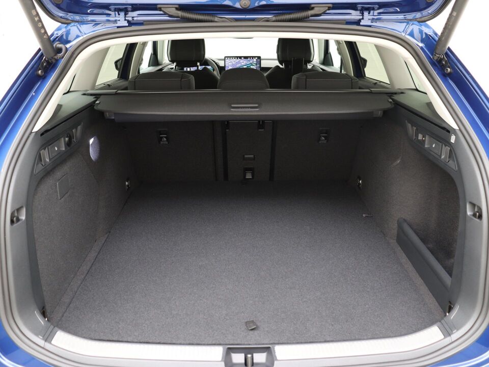 Škoda Superb Combi Business Edition 1.5 TSI PHEV 150 kW / 204 PK
