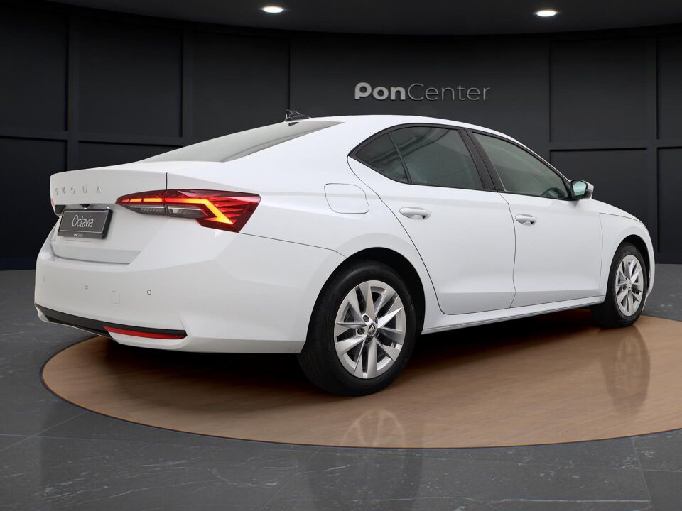 Škoda Octavia Business Edition 1.5 TSI m-HEV 85 kW / 115 PK