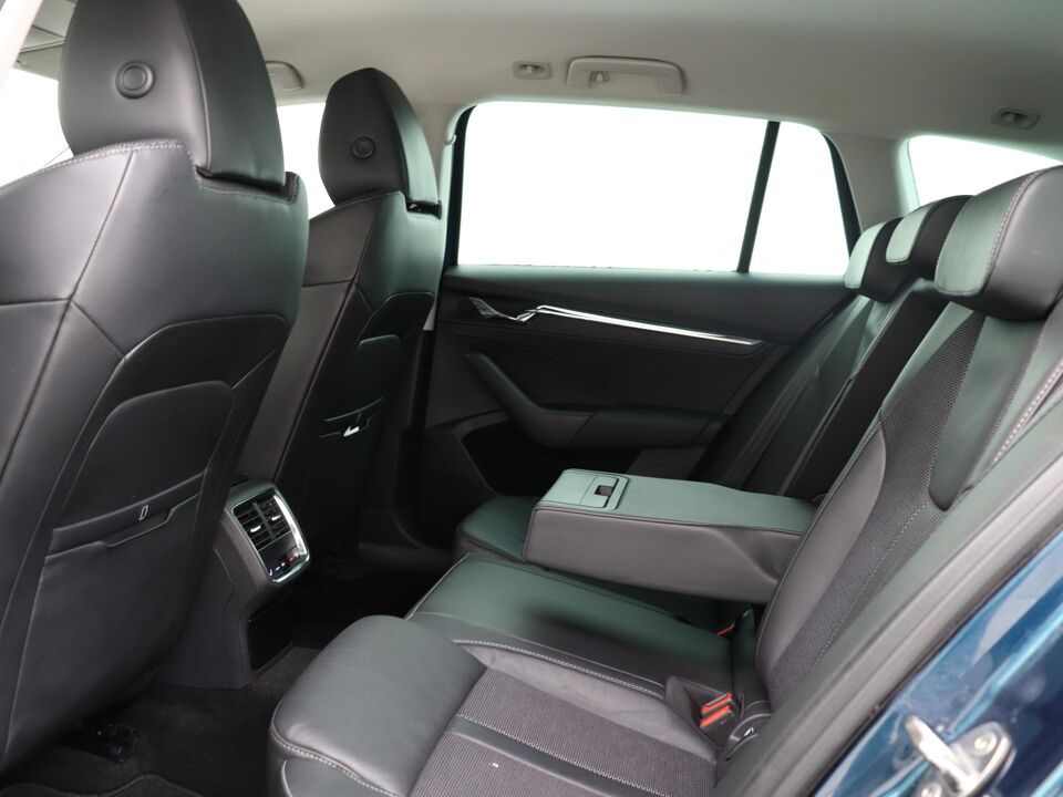 Škoda Octavia Combi 1.4 TSI 204 PK iV PHEV Business Edition Plus
