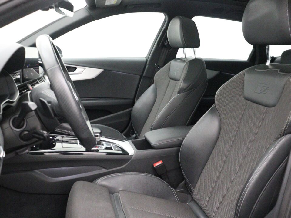 Audi A4 Avant 35 TFSI S edition