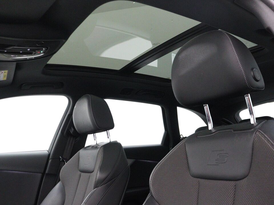 Audi A4 Avant 35 TFSI S edition