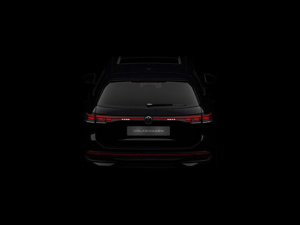 Volkswagen Passat Variant R-Line Business 1.5 eHybrid 150 kW / 204 pk