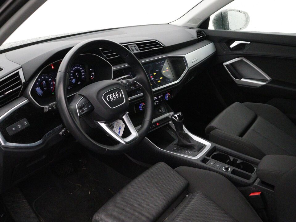 Audi Q3 35 TFSI Business Edition