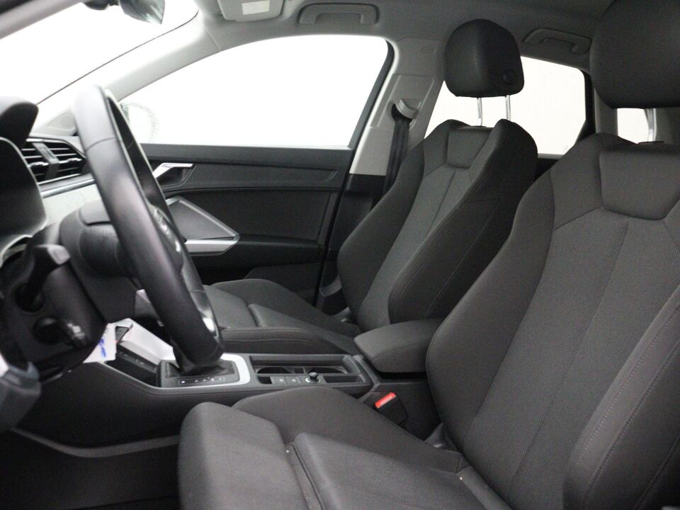 Audi Q3 35 TFSI Business Edition