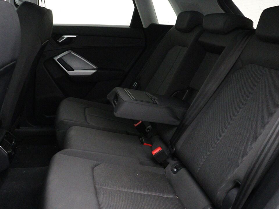 Audi Q3 35 TFSI Business Edition