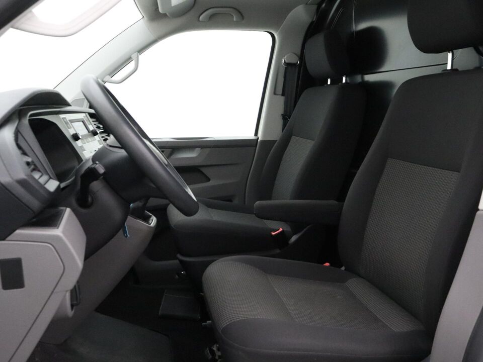 VW-Bedrijfswagens Transporter 2.0 TDI 90 PK L1H1 26 Trendline