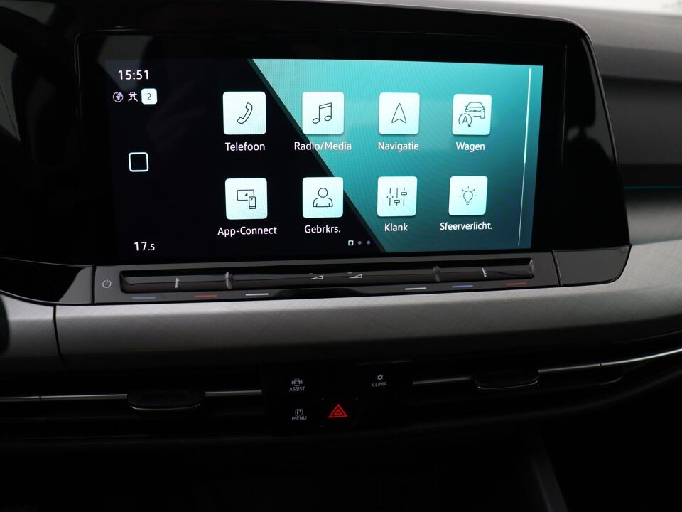 Volkswagen Golf 1.0 eTSI Life