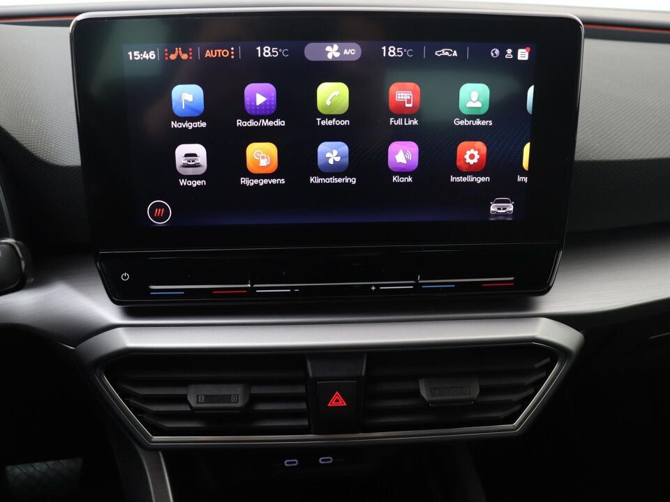 SEAT Leon 1.5 eTSI 150 PK DSG FR Launch Edition