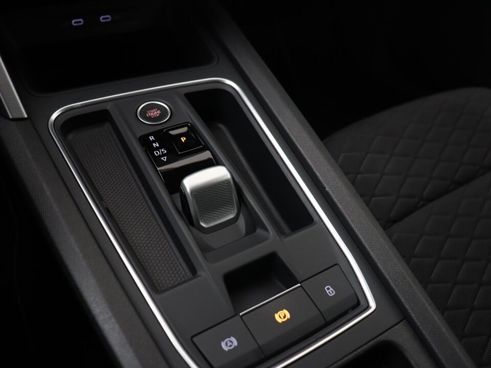 SEAT Leon 1.5 eTSI 150 PK DSG FR Launch Edition