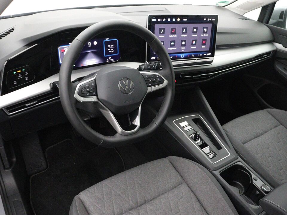 Volkswagen Golf 1.5 eTSI Life Edition