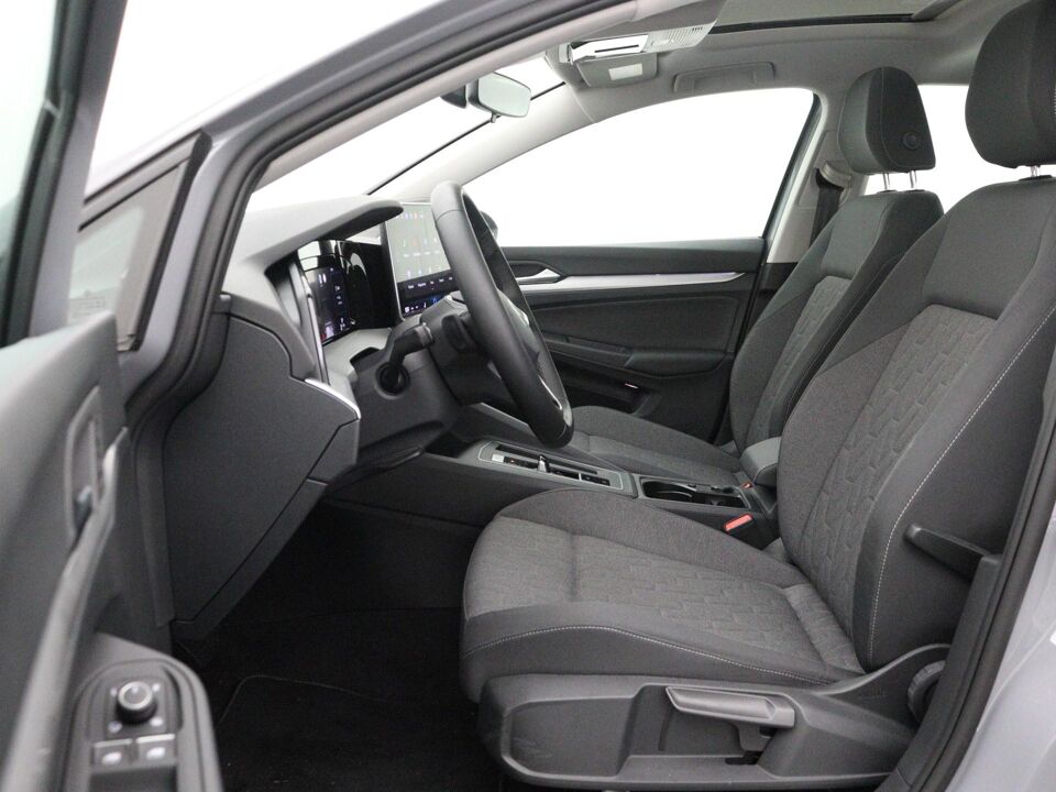 Volkswagen Golf 1.5 eTSI Life Edition