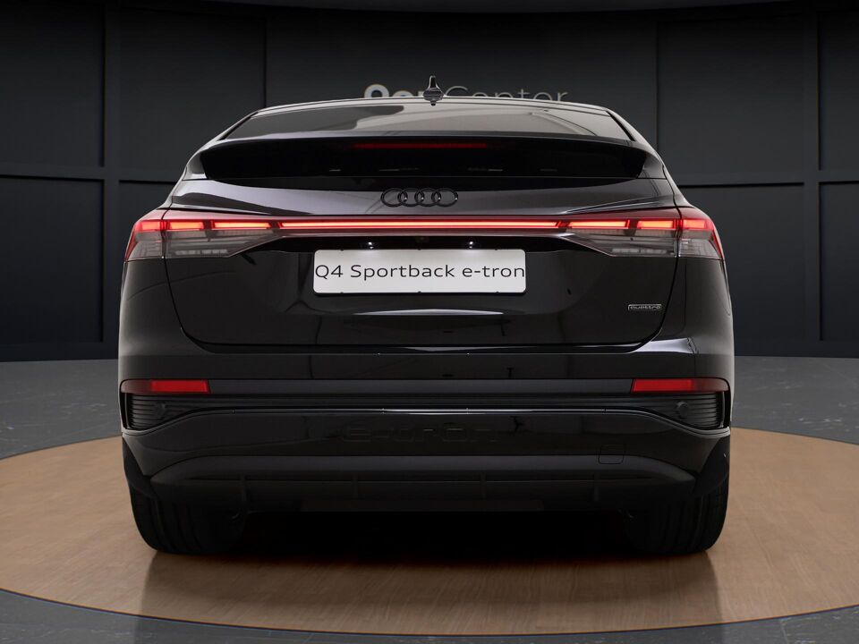 Audi Q4 Sportback e-tron S edition e-tron 45 210kW/286pk 82Kwh