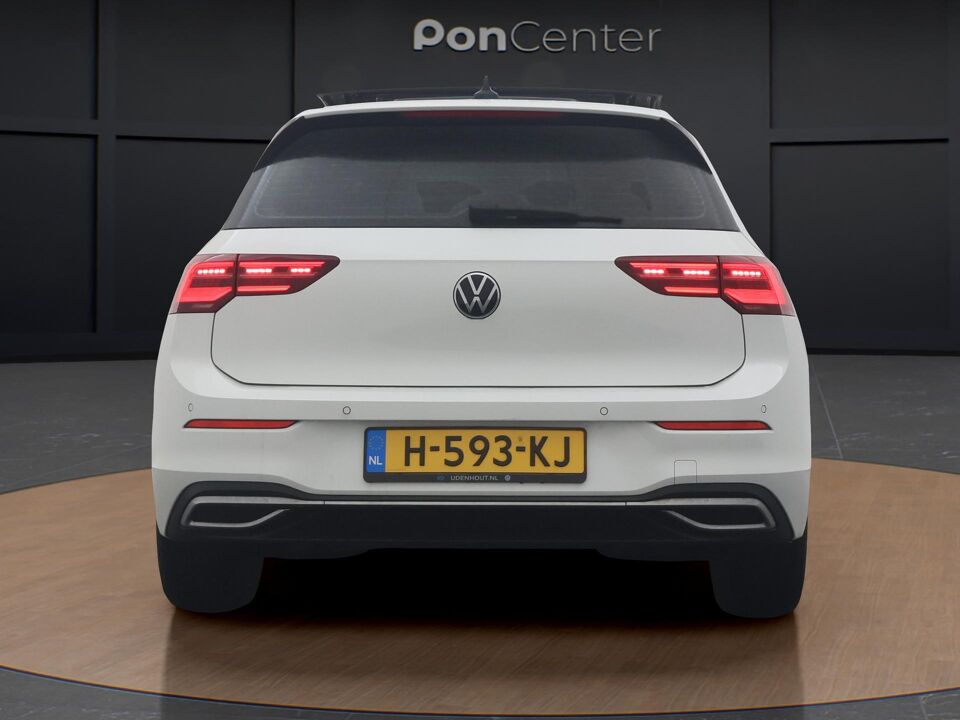Volkswagen Golf 1.5 eTSI Style
