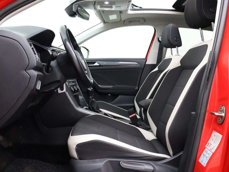 Volkswagen T-Roc 1.5 TSI 150 PK Sport