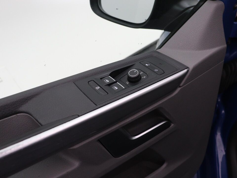 VW-Bedrijfswagens Transporter 2.0 TDI 150 PK DSG L2H1 32 Bulli