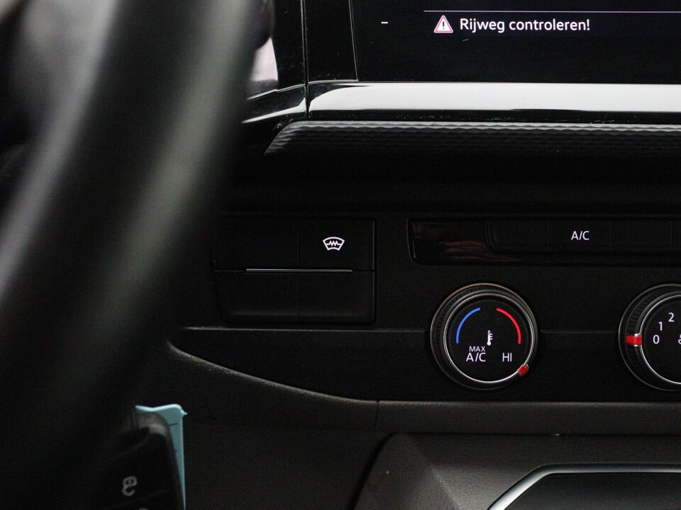 VW-Bedrijfswagens Transporter 2.0 TDI 150 PK DSG L2H1 32 Bulli