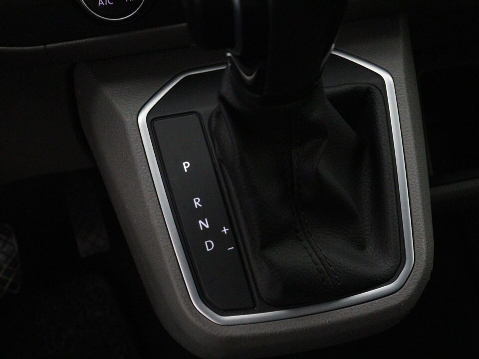 VW-Bedrijfswagens Transporter 2.0 TDI 150 PK DSG L2H1 32 Bulli